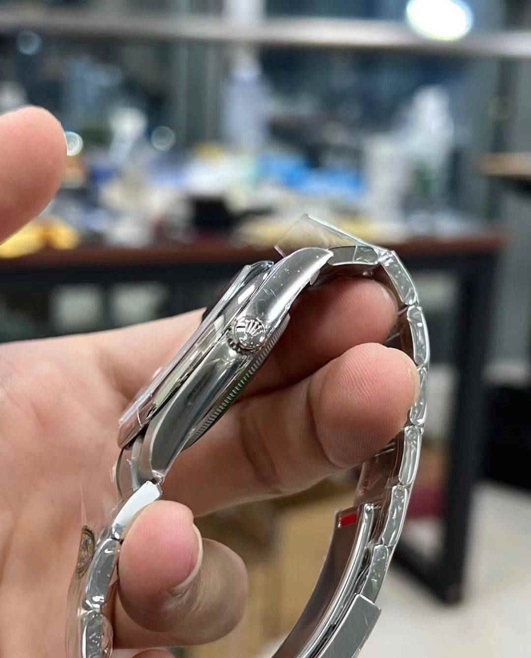 Clean Factory 124300 Red Dial – 41mm OP Replica - Image 7