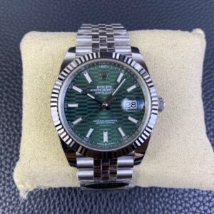Clean Factory 126334‑0030 – 41mm Green Datejust Replica with 3235 Movement