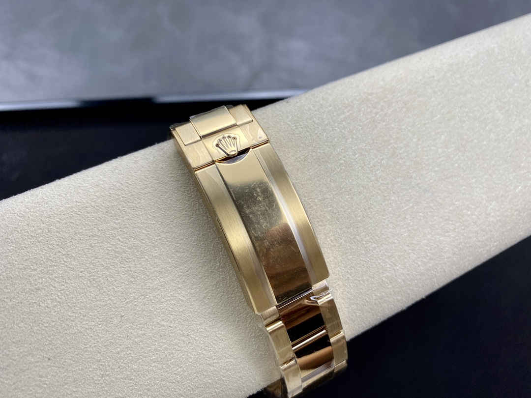 Clean Factory Rolex Submariner 126618LN – Premium Full Gold Black Submariner Replica - Image 7