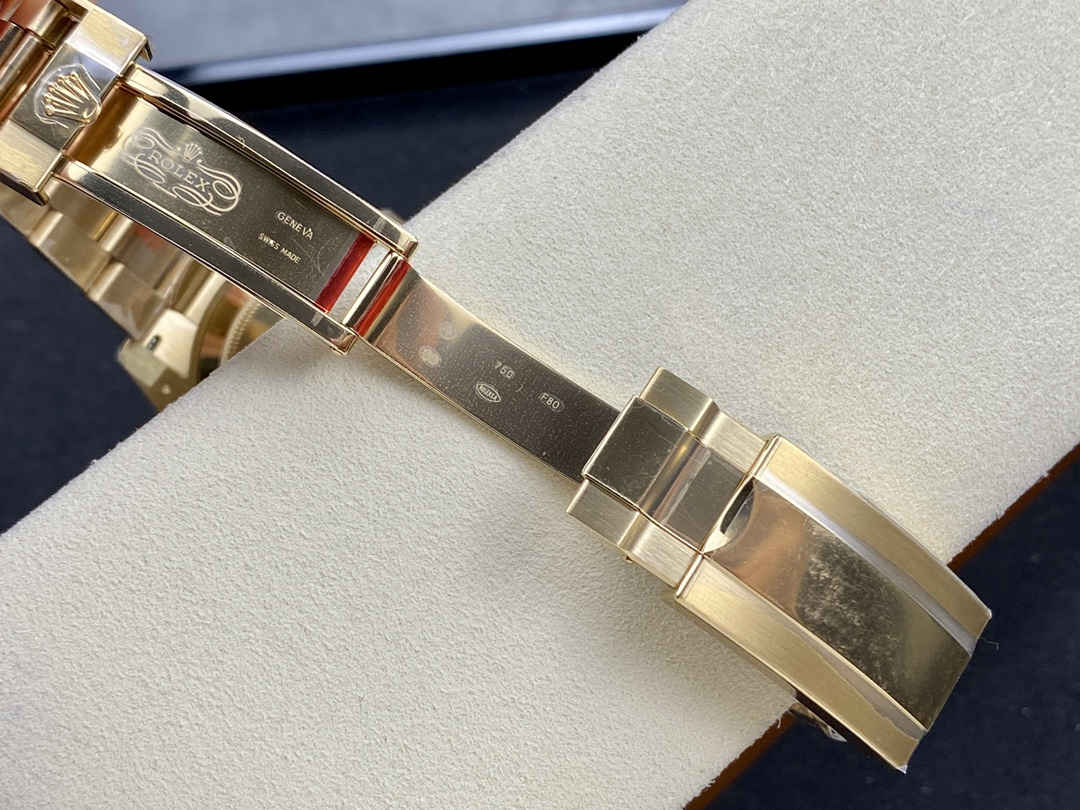 Clean Factory Rolex Submariner 126618LN – Premium Full Gold Black Submariner Replica - Image 8