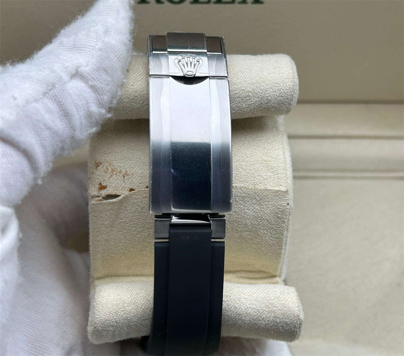 Rolex Daytona 126519LN Replica – Clean Factory White Gold Black Dial - Image 8