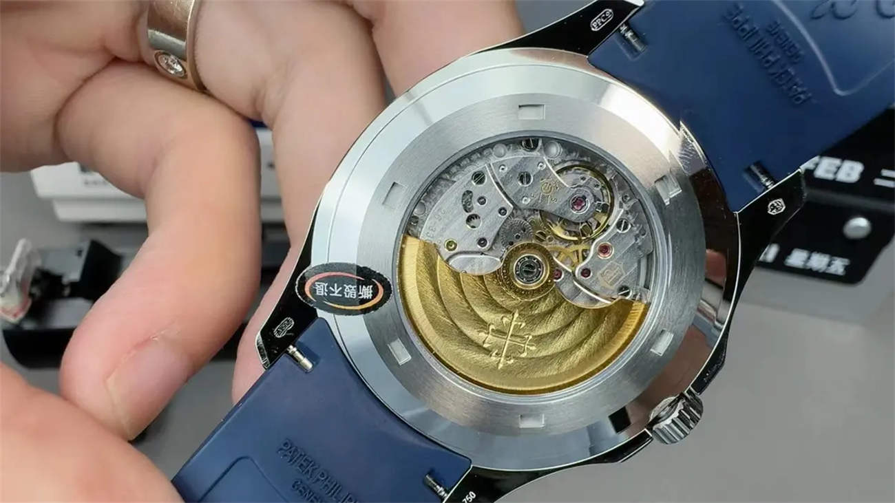 Patek Philippe Aquanaut 5168G Replica – Blue Dial, White Gold Case, 3K Factory Precision - Image 7
