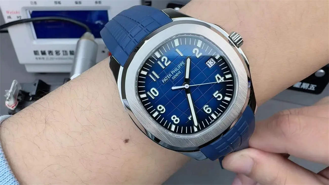 Patek Philippe Aquanaut 5168G Replica – Blue Dial, White Gold Case, 3K Factory Precision - Image 2