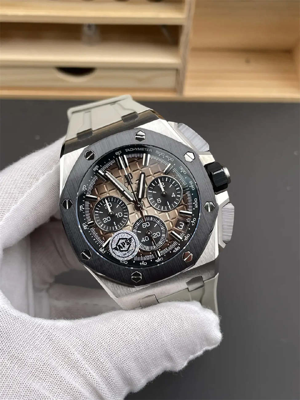 Audemars Piguet Royal Oak Replica – Precision Craftsmanship and Iconic Design - Image 3