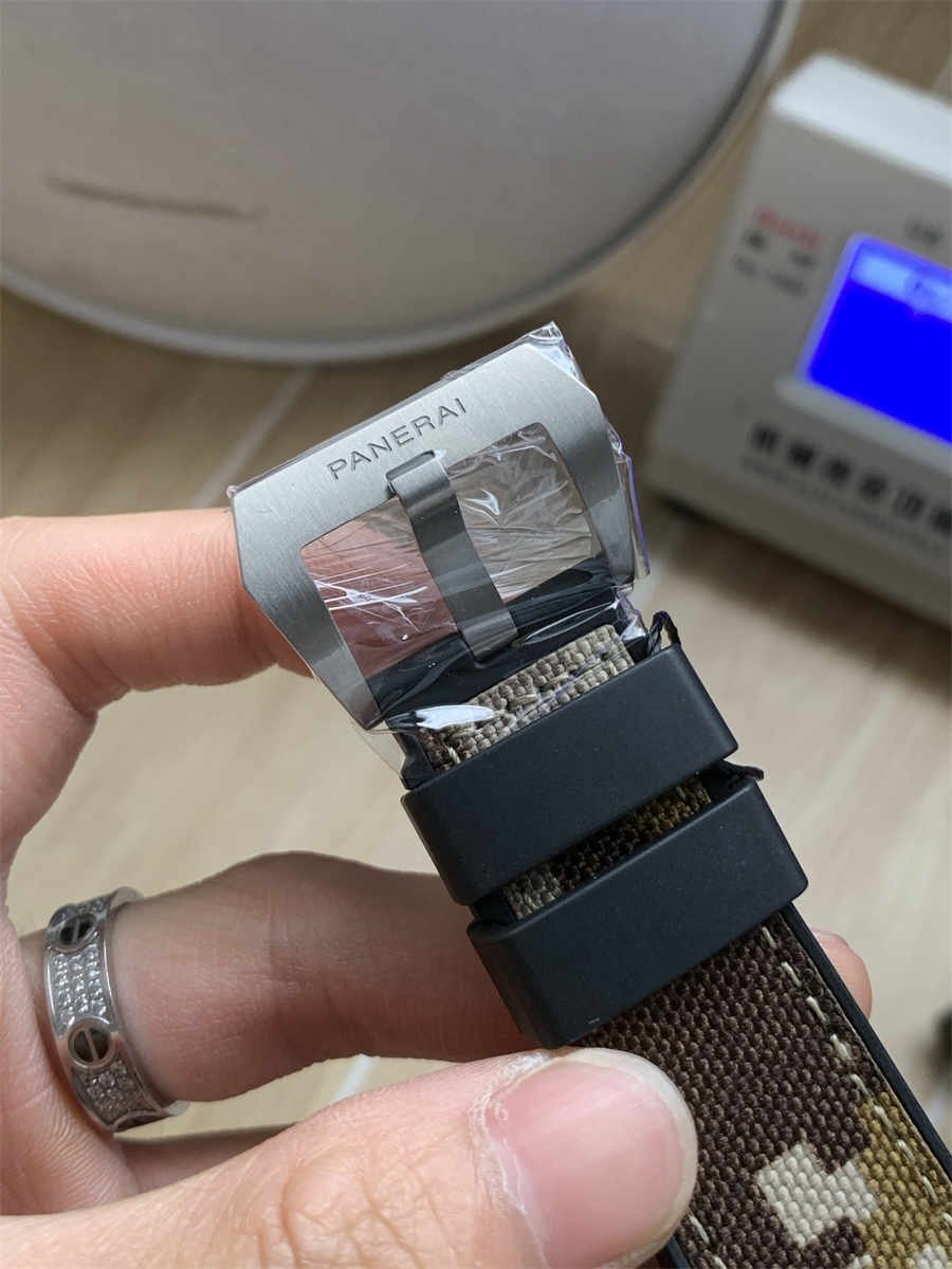 VSF Panerai PAM1669 – 47mm Submersible Navy SEALs Limited Edition Replica - Image 8