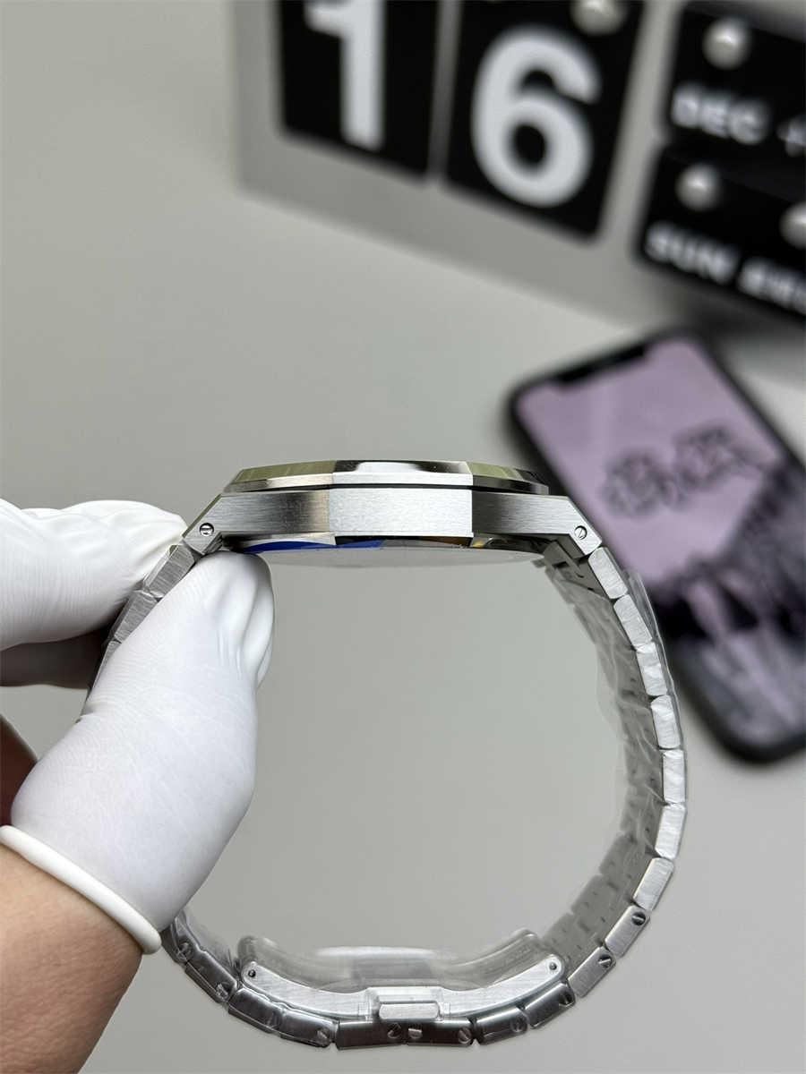 Audemars Piguet 15500ST Replica – APS Factory Royal Oak 41mm Premium Clone - Image 6