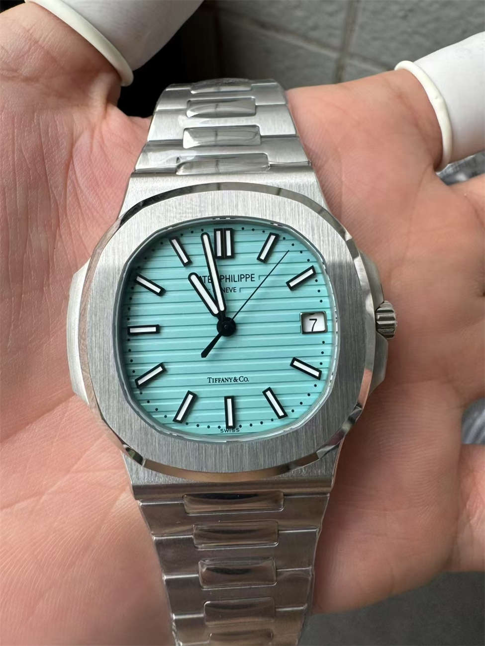 DDF 5711 Tiffany Blue – Best Patek Philippe Nautilus Buy Replica 5711/1A-018 - Image 2