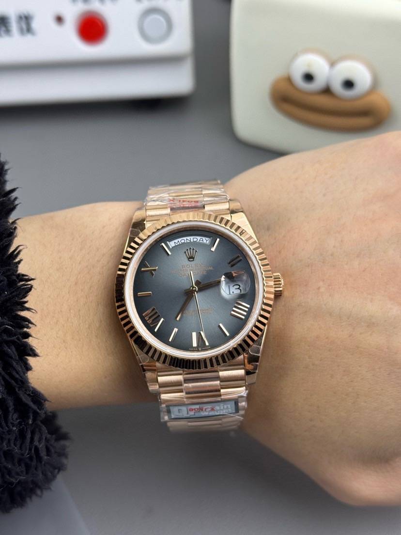 QF Factory Rolex Day to Date 40 – 40 mm Everose Gold Men’s Watch - Image 2