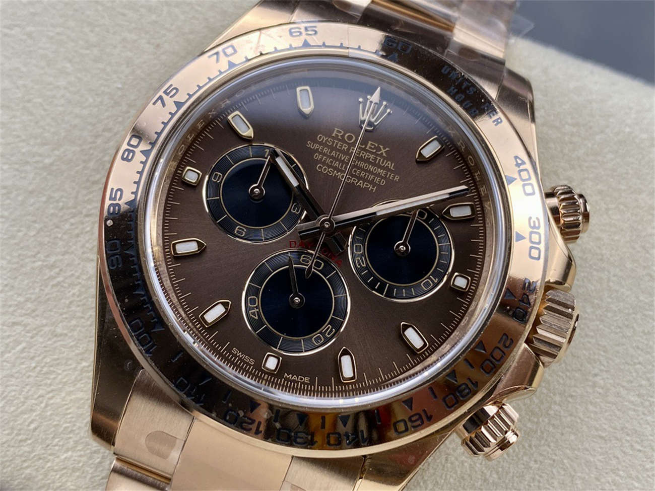 Rolex Daytona Chocolate Dial – Clean Factory Everose Gold 4130 Replica - Image 3