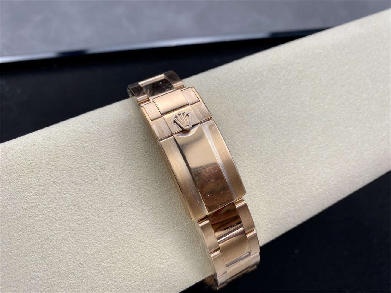 Rolex Daytona Everose Black Dial – Clean Factory Edition - Image 9