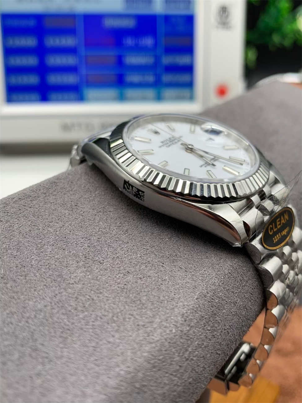 Rolex Datejust 41 White Dial – Clean Factory Jubilee Replica Watch - Image 4