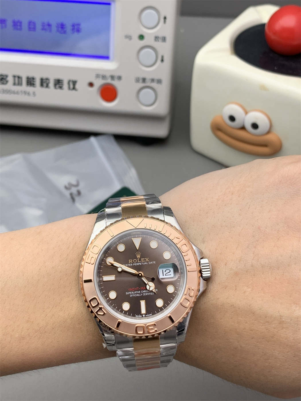 VSF Yacht-Master 40 Chocolate Dial – 126621 Two-Tone Rose Gold (VS3235) - Image 2