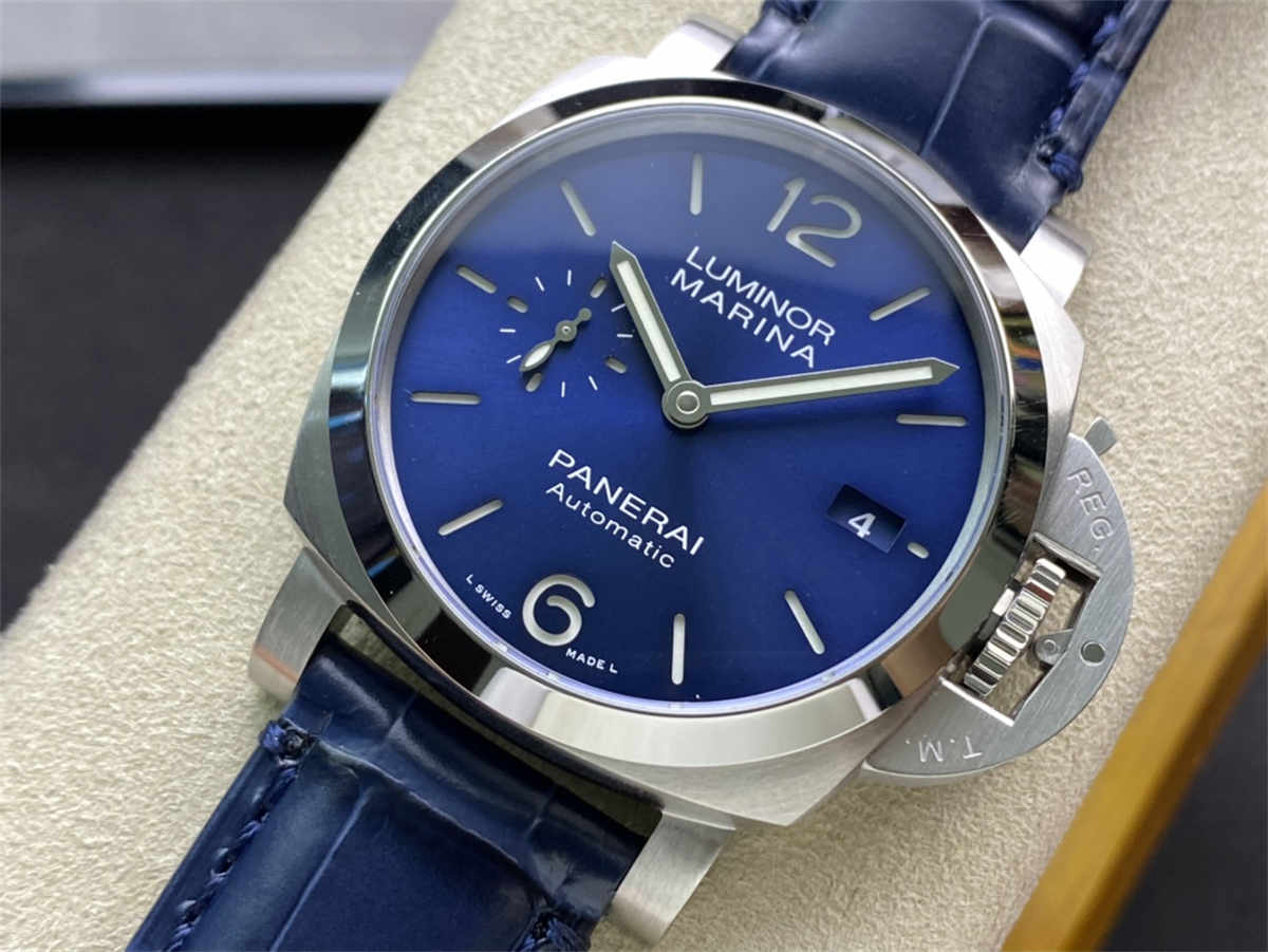 VSF Panerai PAM1393 – 42mm Luminor Marina Blue Dial Replica with P9010 Clone Movement - Image 4