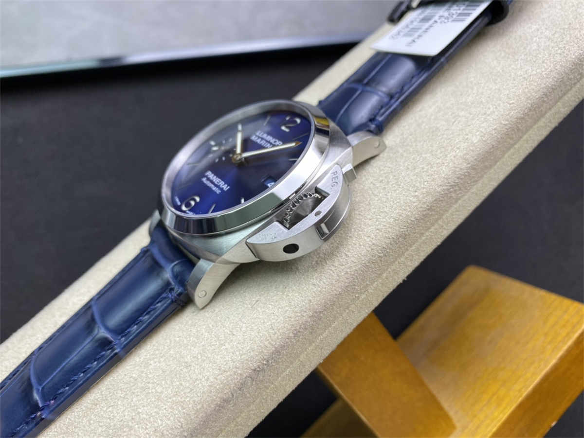 VSF Panerai PAM1393 – 42mm Luminor Marina Blue Dial Replica with P9010 Clone Movement - Image 7