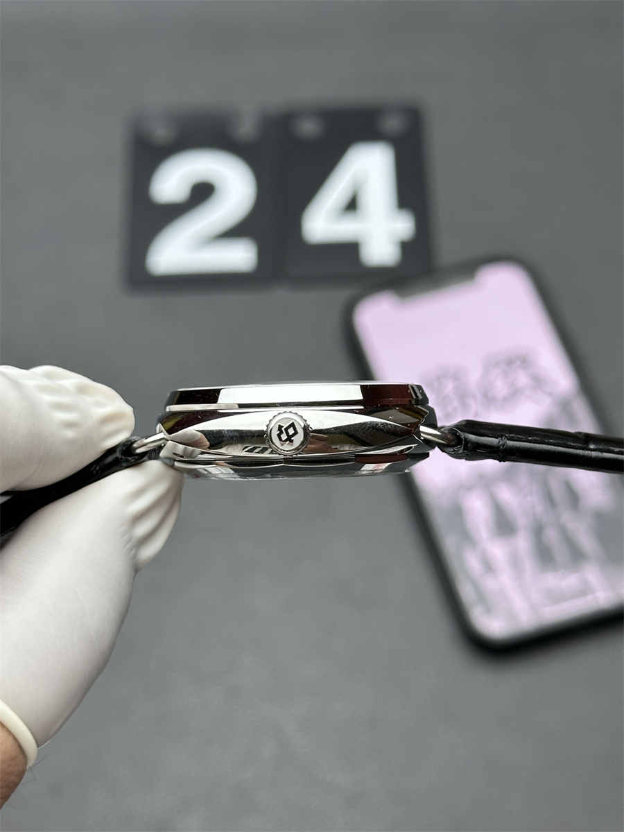 VSF Watches Panerai PAM1294 – 40mm Radiomir Super Clone with Black Dial & P.900 Movement - Image 4