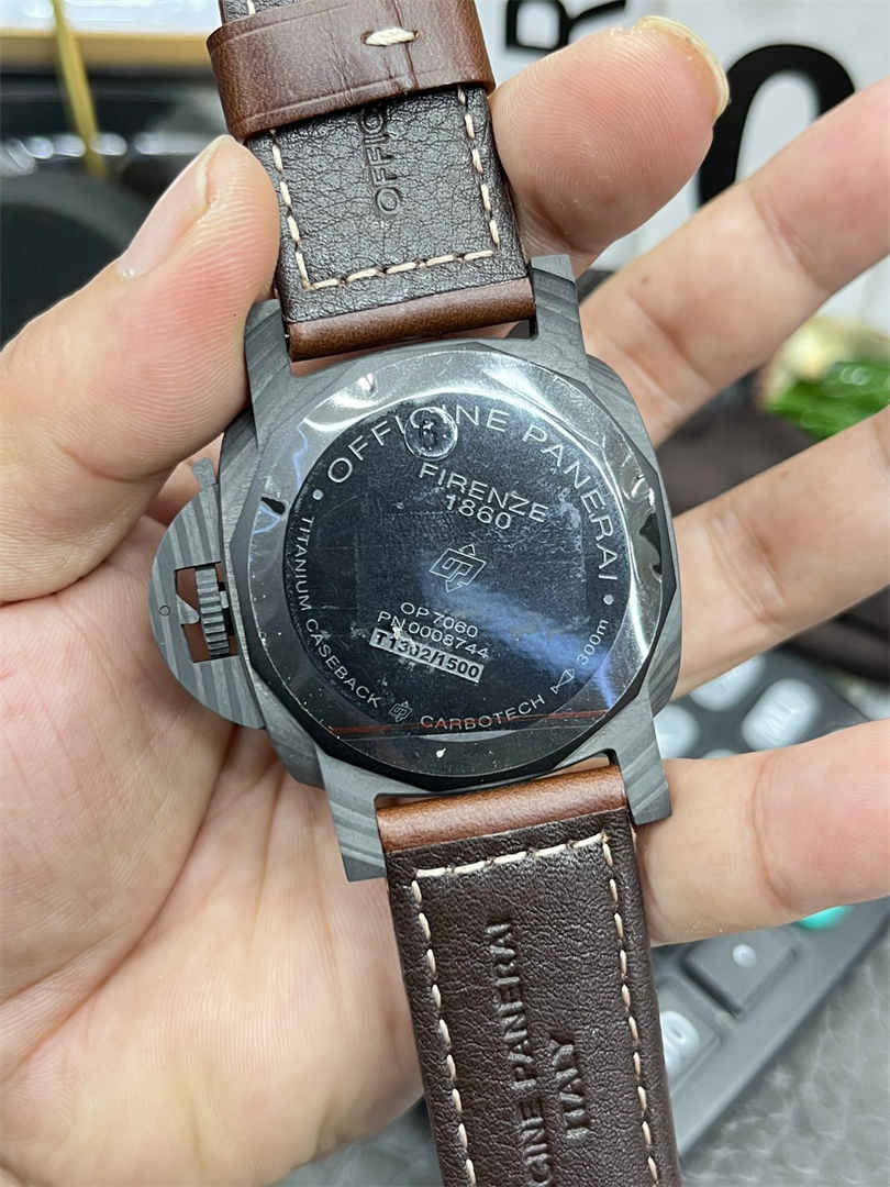 VS Factory PAM00661 – 44mm Luminor 1950 Carbotech-Style Automatic Watch Replica - Image 6