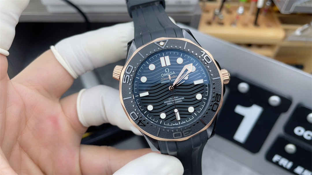 VSF Seamaster 300M Black & Rose Gold Replica – 43.5mm Diver Watch with Black Dial