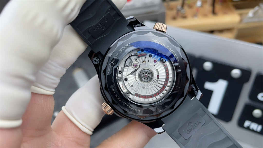 VSF Seamaster 300M Black & Rose Gold Replica – 43.5mm Diver Watch with Black Dial - Image 7