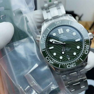 VSF Seamaster 300M Green Dial Replica – 42mm Diver Watch with Green Ceramic Bezel
