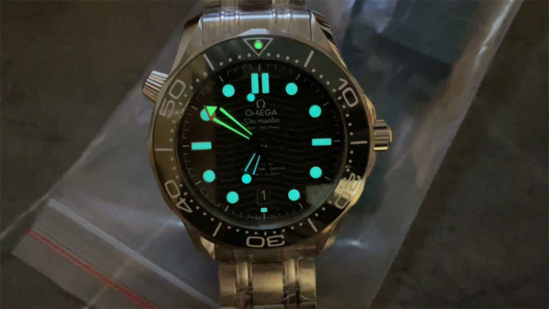 VSF Seamaster 300M Green Dial Replica – 42mm Diver Watch with Green Ceramic Bezel - Image 2