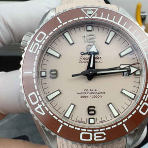 VSF Seamaster 600M Desert Yellow Replica – 43.5mm Stainless Steel Diver Watch