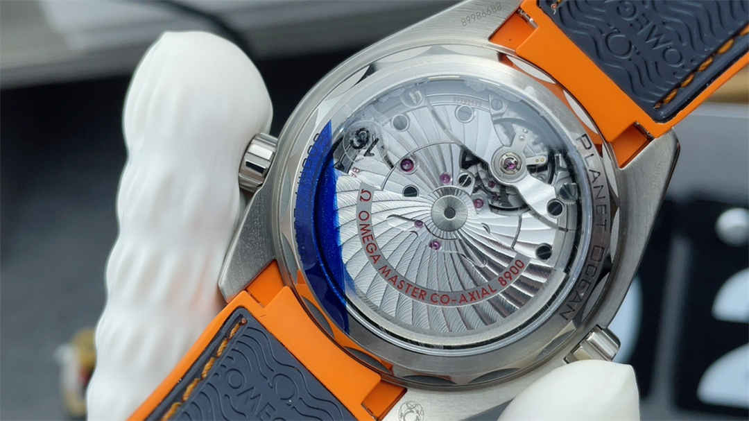 VSF Seamaster 600M Grey Orange Replica – 43.5mm Titanium Diver Watch - Image 7