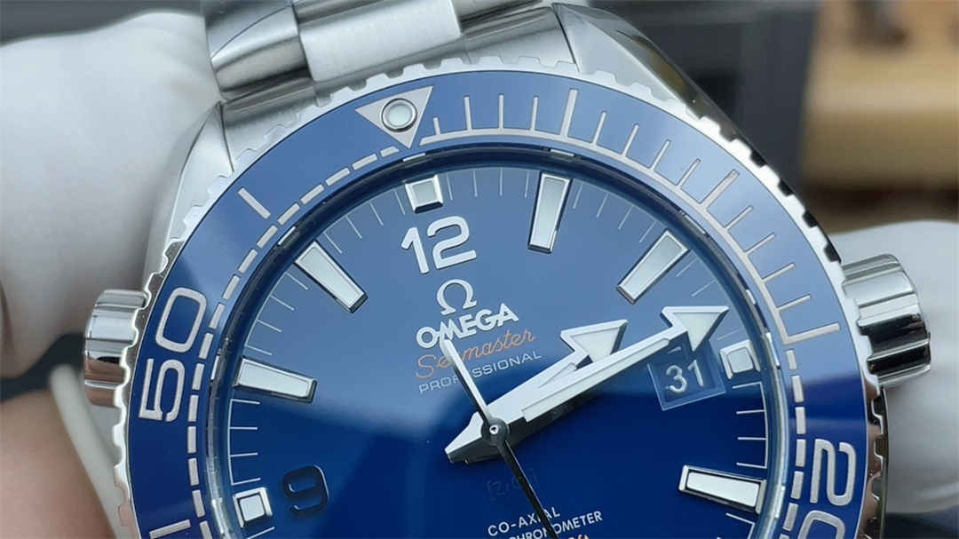 VSF Seamaster 600M Blue Replica – 43.5mm Stainless Steel Diver Watch - Image 4