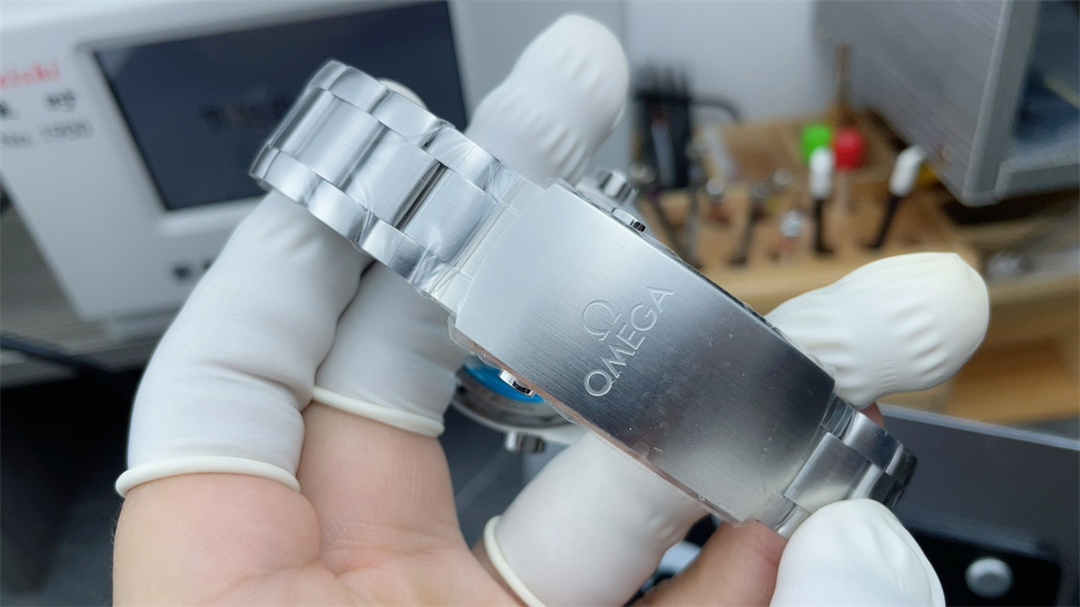 VSF Seamaster 600M Blue Replica – 43.5mm Stainless Steel Diver Watch - Image 9