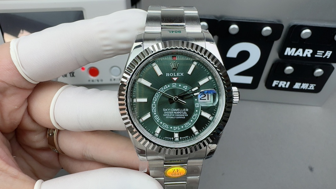 ZF Factory Rolex Sky Dweller Green Dial Replica – Jubilee Bracelet 42mm Luxury GMT Annual Calendar Watch