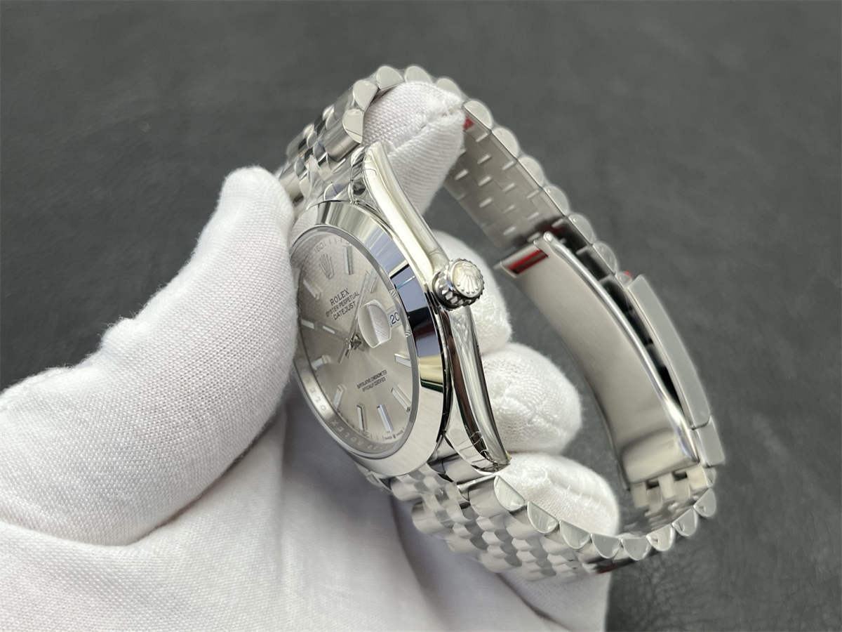 Silver Datejust 41 Replica – Premium 41mm VS Factory Jubilee Bracelet Silver Dial Rolex Clone - Image 6