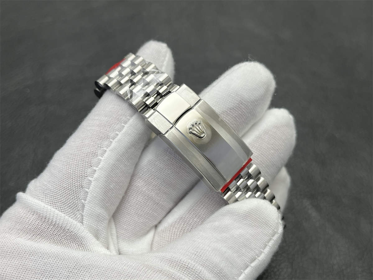 Silver Datejust 41 Replica – Premium 41mm VS Factory Jubilee Bracelet Silver Dial Rolex Clone - Image 8