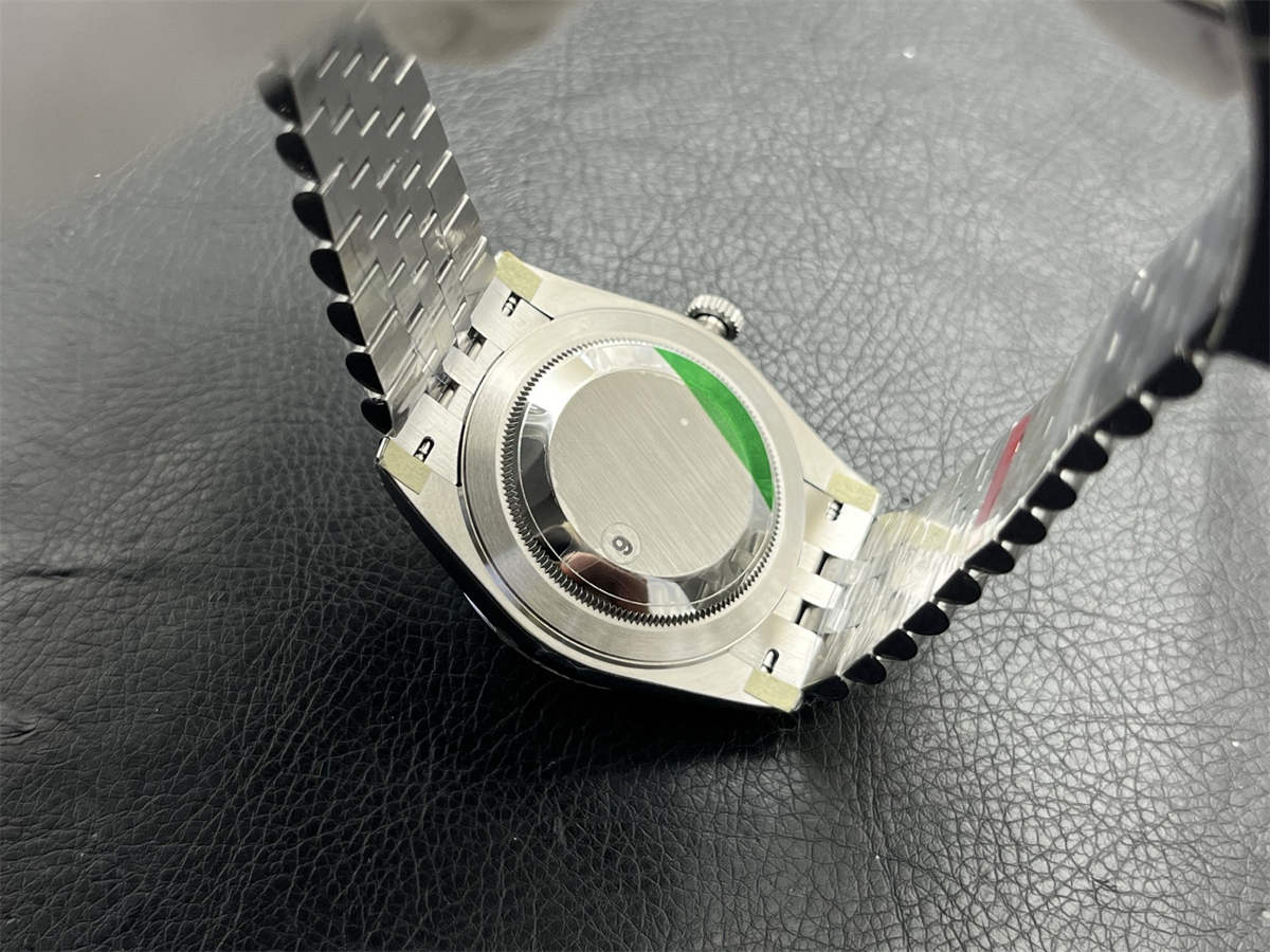 Silver Datejust 41 Replica – Premium 41mm VS Factory Jubilee Bracelet Silver Dial Rolex Clone - Image 7