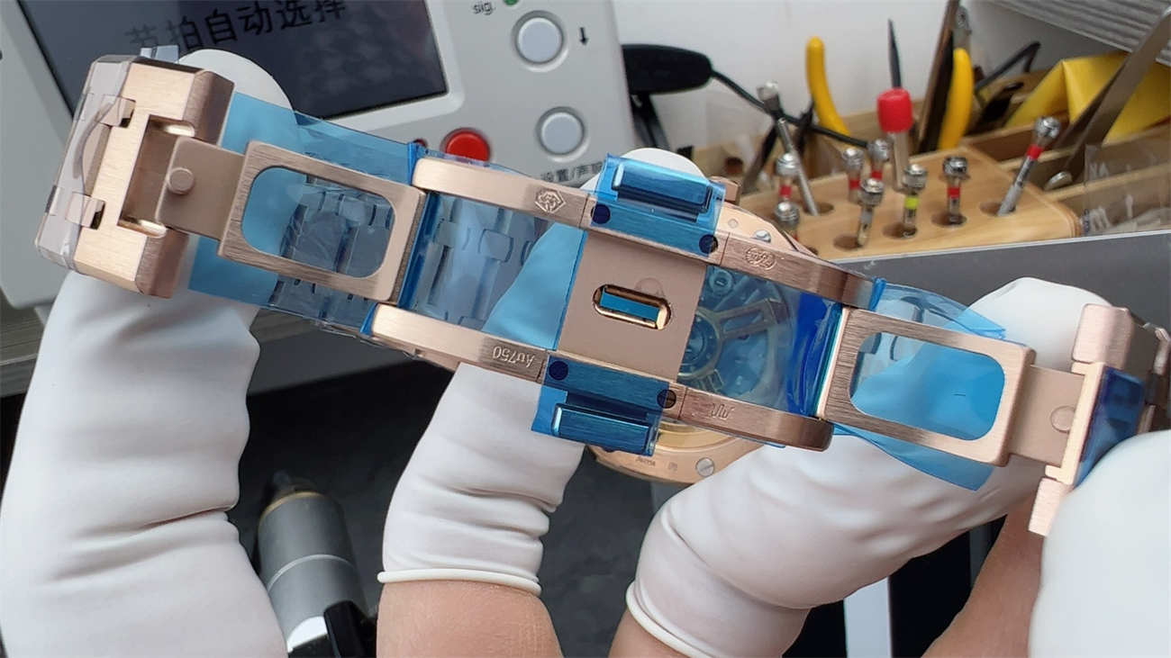 Audemars Piguet 15500 – Premium Royal Oak 41mm Rose Gold Automatic Watch - Image 8