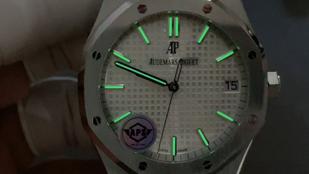 Audemars Piguet 15500 White – APS Factory Royal Oak 41mm Stainless Steel Automatic Watch - Image 2