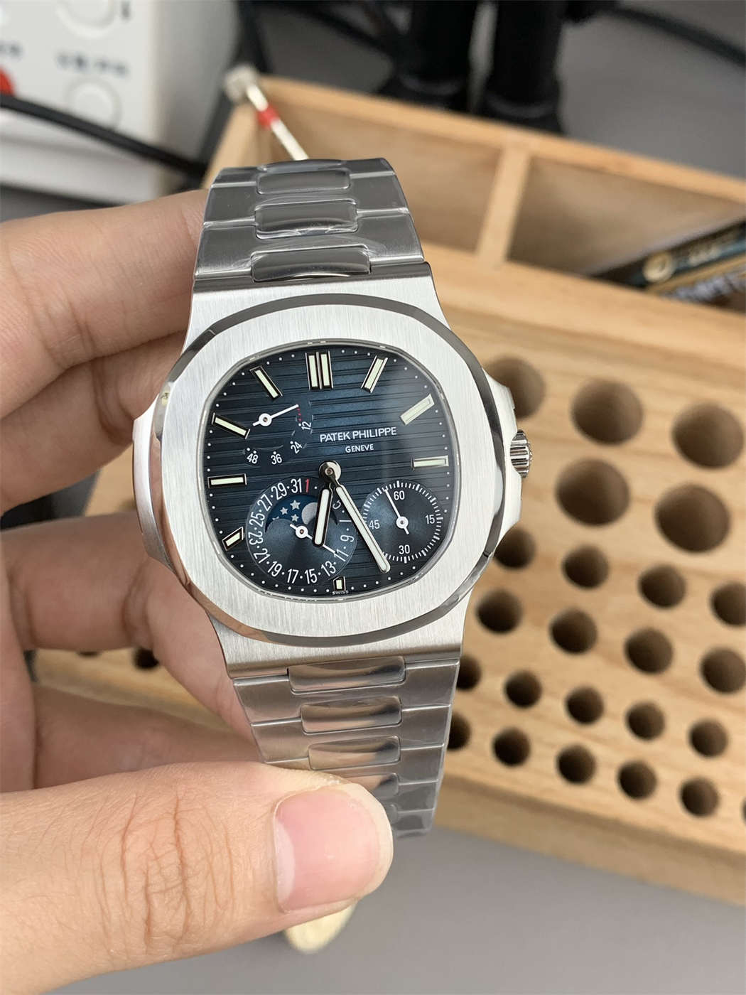 Patek Philippe 5712 Replica – PPF V3 Nautilus Blue Dial