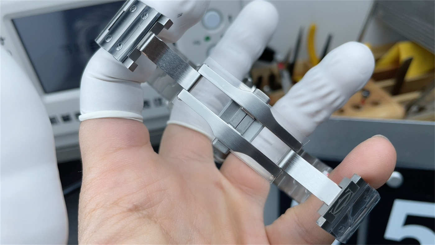 Cartier Santos Blue Dial Replica WSSA0013 Large 39.8mm – BV Factory Automatic - Image 9