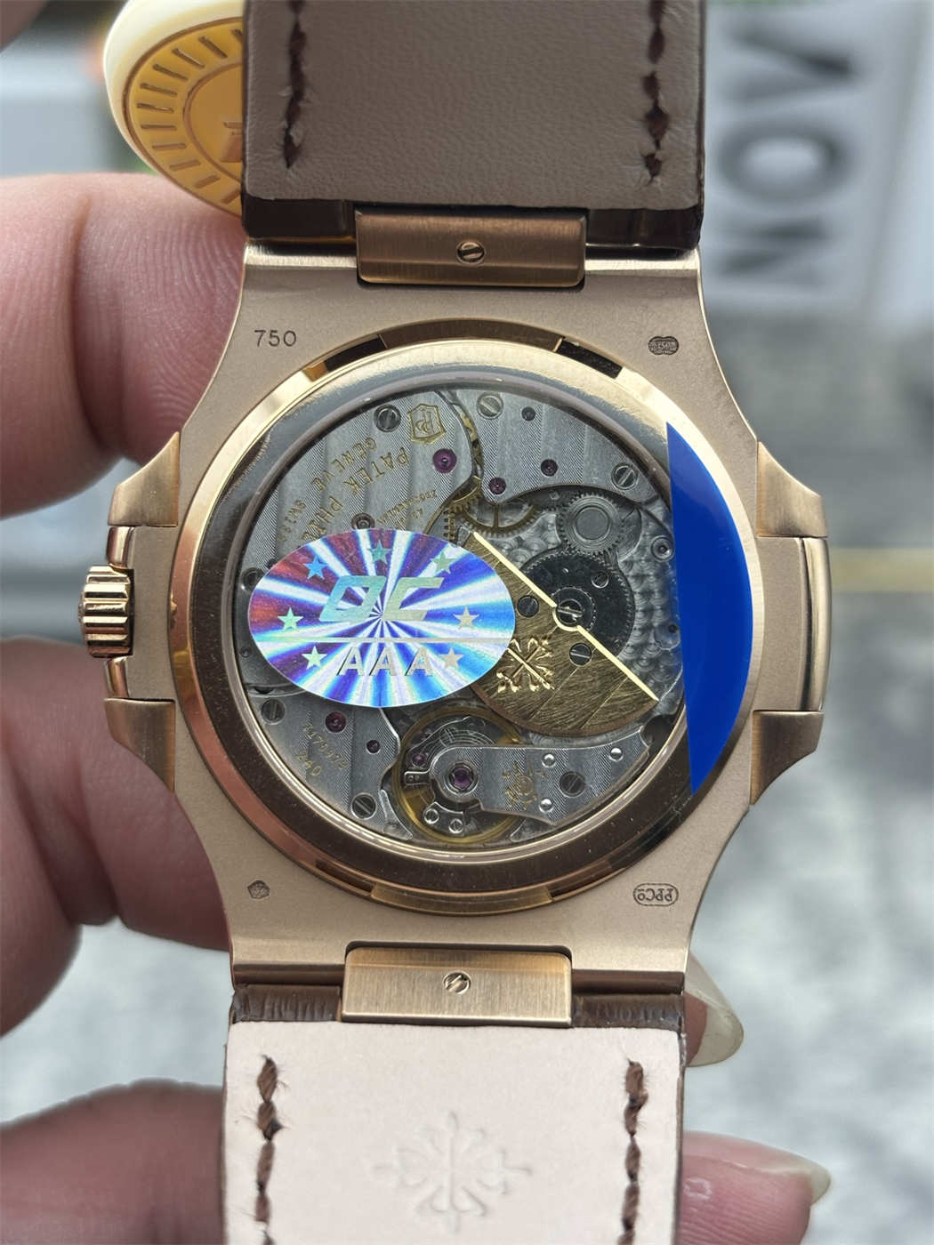 Patek Philippe Nautilus 5712 Replica – 5712GR-001 Rose Gold Moonphase Watch - Image 3