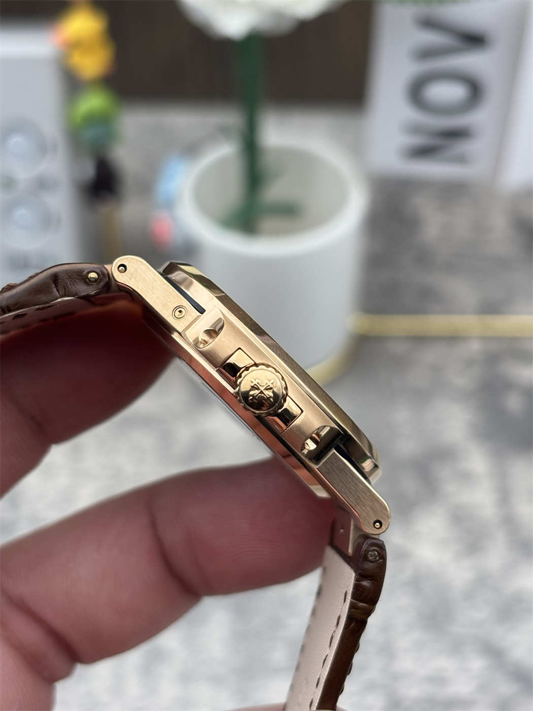 Patek Philippe Nautilus 5712 Replica – 5712GR-001 Rose Gold Moonphase Watch - Image 7