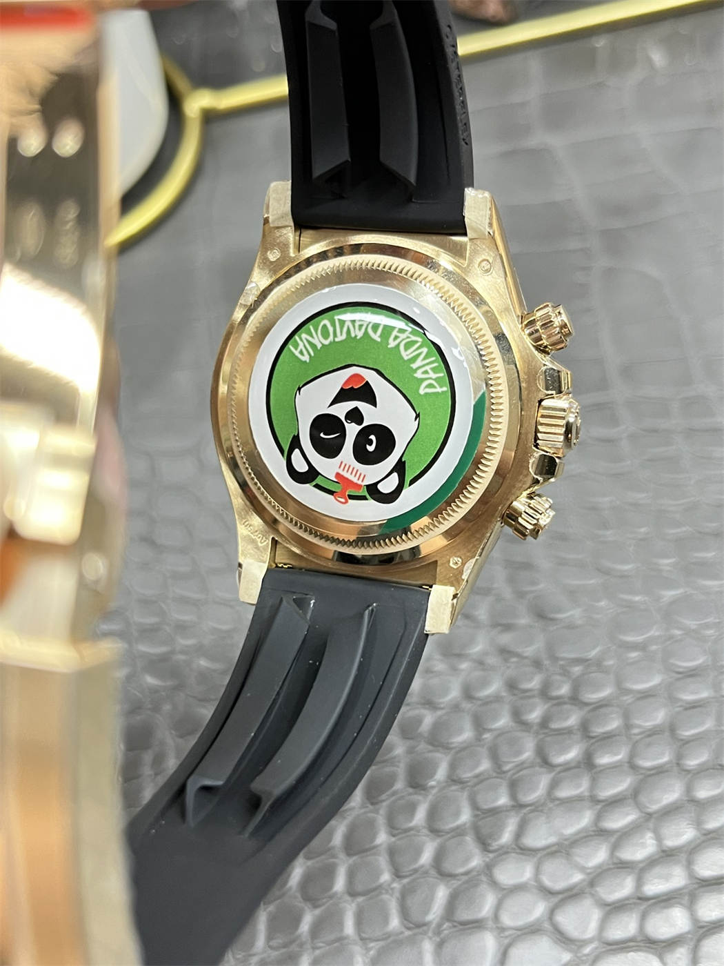 Rolex Daytona 126518LN Replica – Yellow Gold Oysterflex Chronograph - Image 5