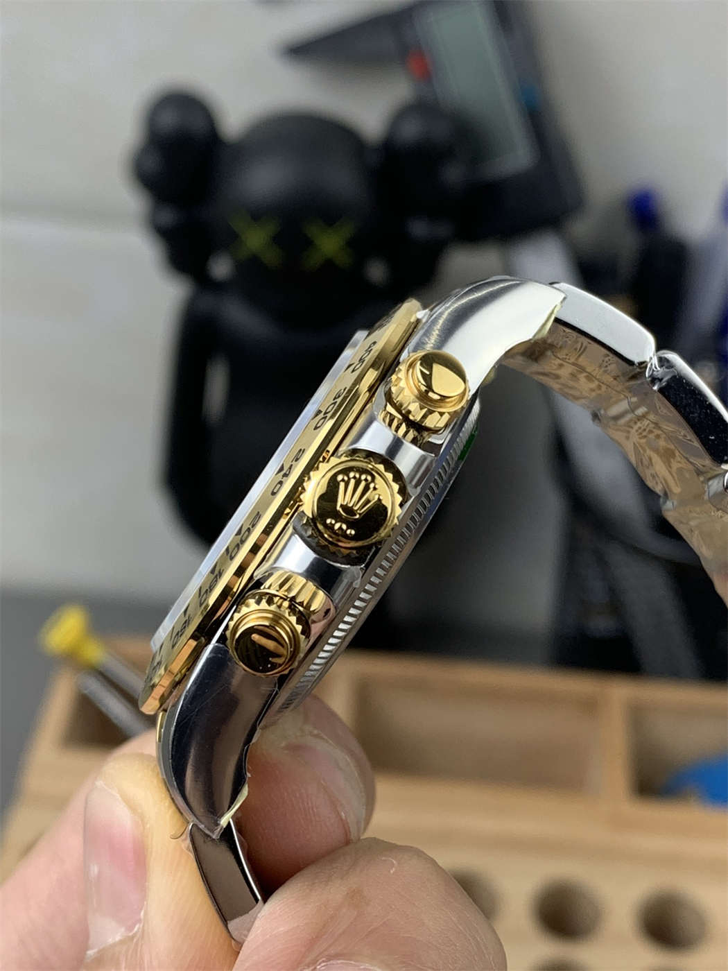 VSF Daytona Two Tone Black Dial Replica – Rolex 126503 - Image 4