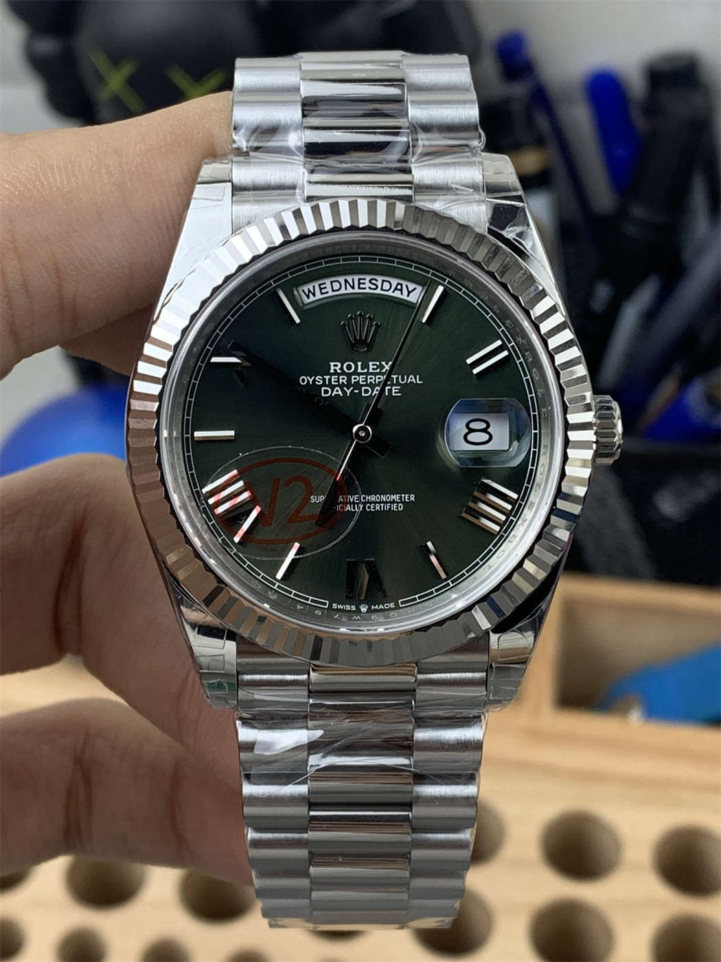 VSF Tungsten Day-Date 40 Olive Green – 228239 White Gold (182g Weighted) - Image 2