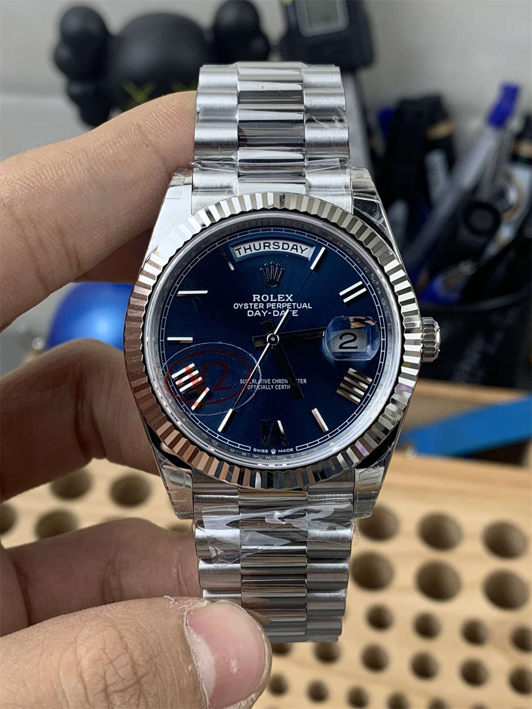 VSF Tungsten Day-Date 40 Bright Blue – 228239 White Gold (182g Weighted)