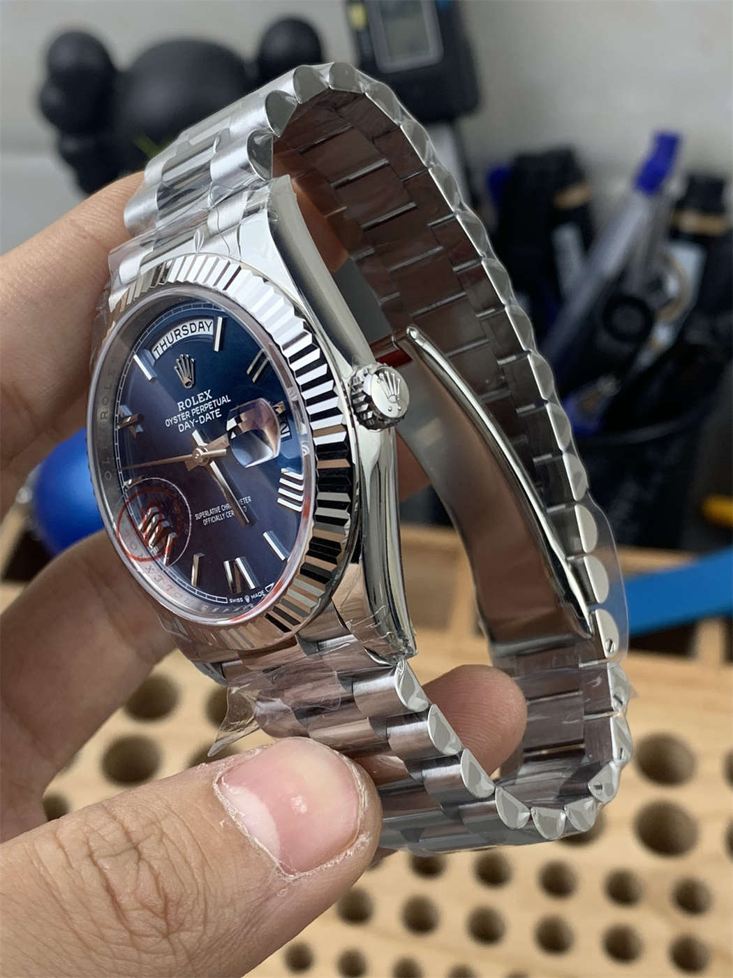 VSF Tungsten Day-Date 40 Bright Blue – 228239 White Gold (182g Weighted) - Image 3