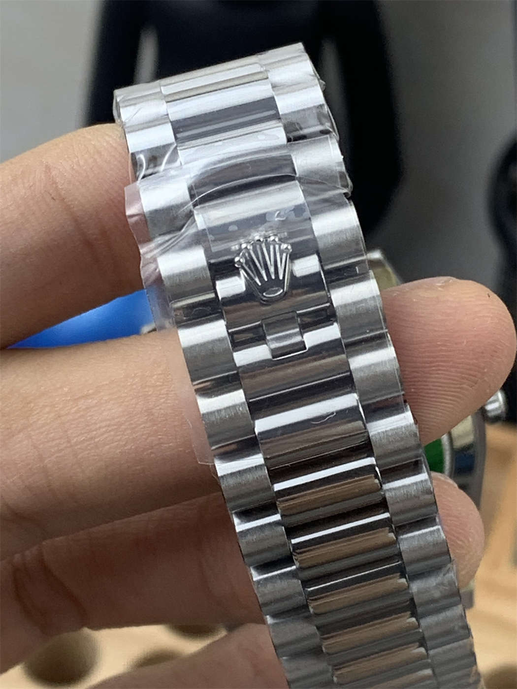 VSF Tungsten Day-Date 40 Bright Blue – 228239 White Gold (182g Weighted) - Image 5